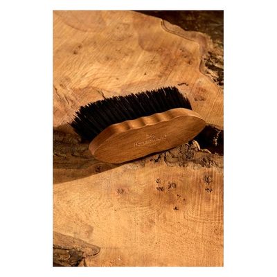 Horseware Signature Soft Flick Brush - Wood/Natural Fibres